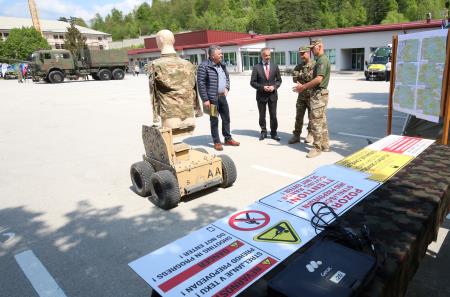Seznanitev vojaških obveznikov s pravicami in dolžnostmi vojašnica Postojna 20 Foto Ljubo Vukelič